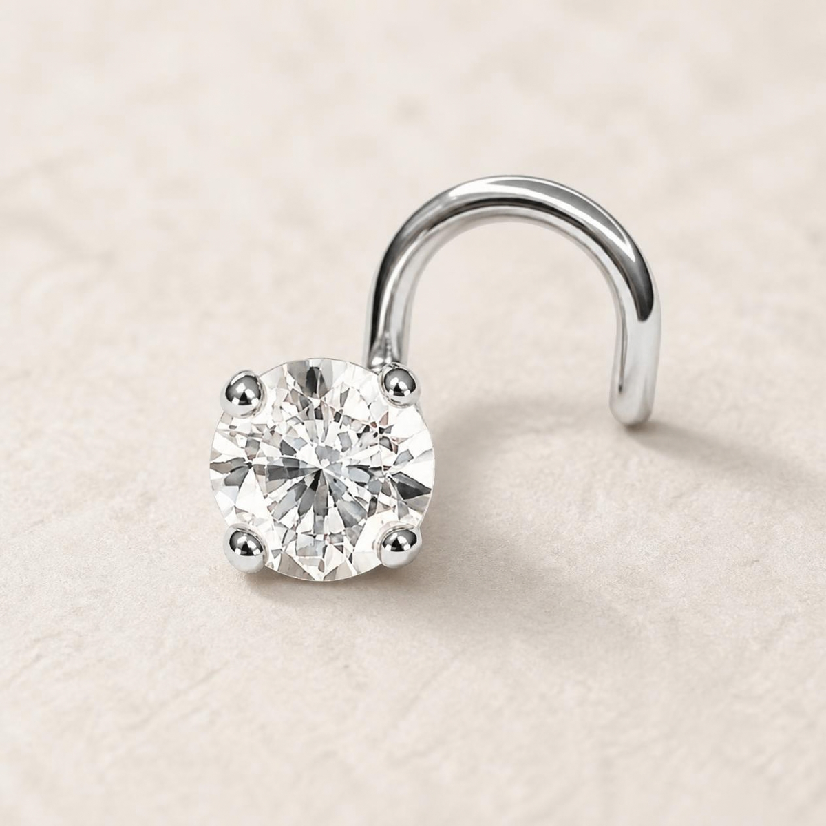 Boucle d'oreille Zéa en argent 925 rhodié, oxyde de zirconium blanc 4 mm